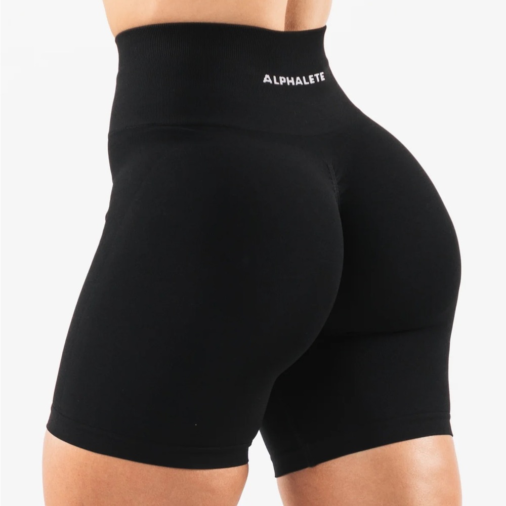 AMPLIFY SHORTS 6.5” Black